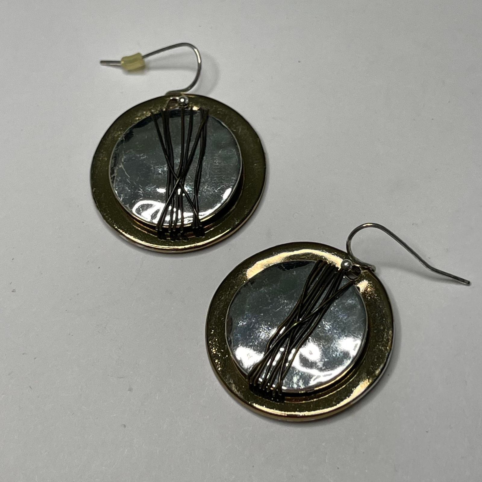 Chicos Pierced Dangle Earrings Mixed Metals Hammered Signed Costume Jewelry 17$